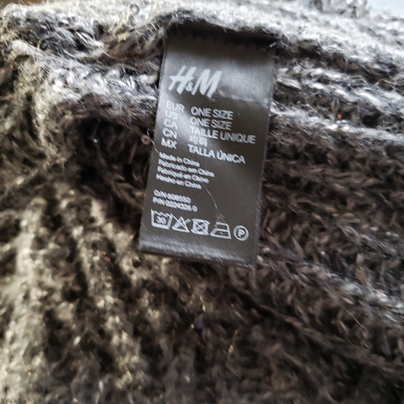 Knit Infinity Scarf - Picture 3 of 4